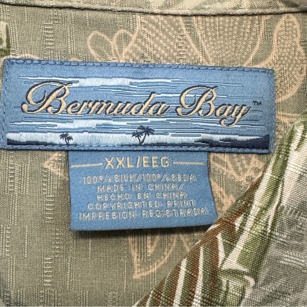 Bermuda Bay XXL Silk Hawaiian Shirt – Hula Girl Woody Wagon - Picture 3 of 5